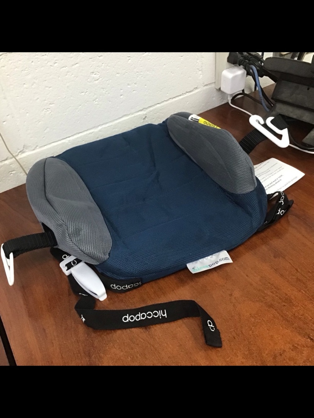 Hiccapop UberBoost Inflatable Booster Car Seat Portable Blow Narrow Backless